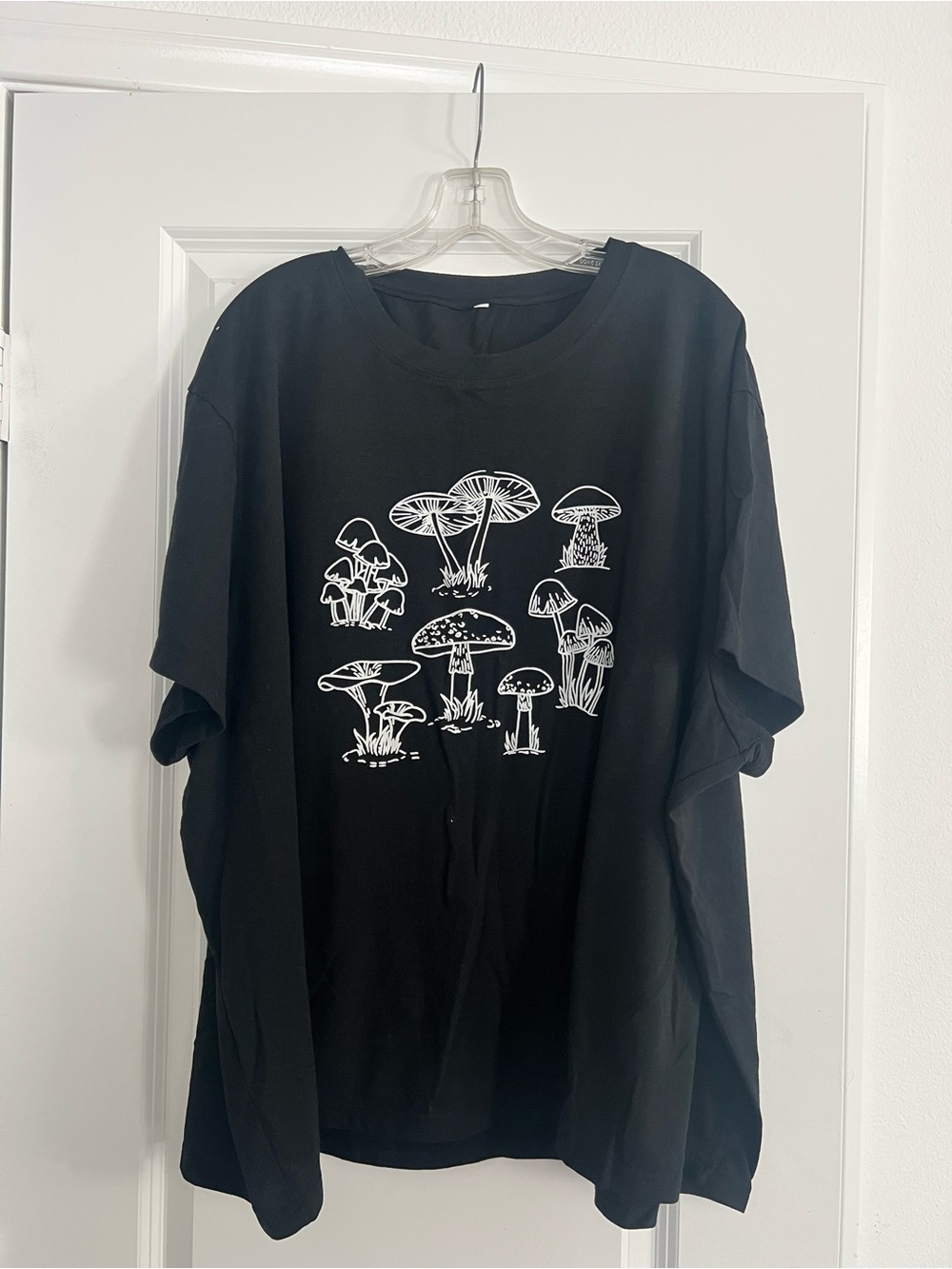 Mushroom Botanical Graphic T-Shirt